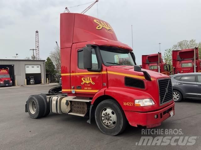 Volvo VNM42T Motrici e Trattori Stradali