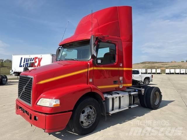 Volvo VNM42T Motrici e Trattori Stradali