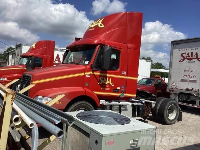 Volvo VNM42T Motrici e Trattori Stradali