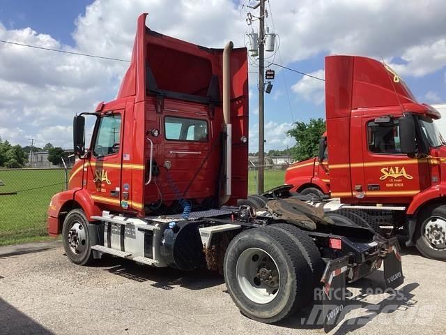 Volvo VNM42T Motrici e Trattori Stradali