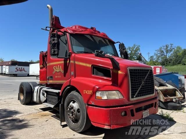 Volvo VNM42T Motrici e Trattori Stradali
