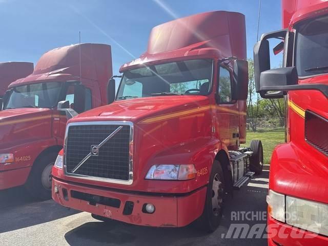 Volvo VNM42T Motrici e Trattori Stradali