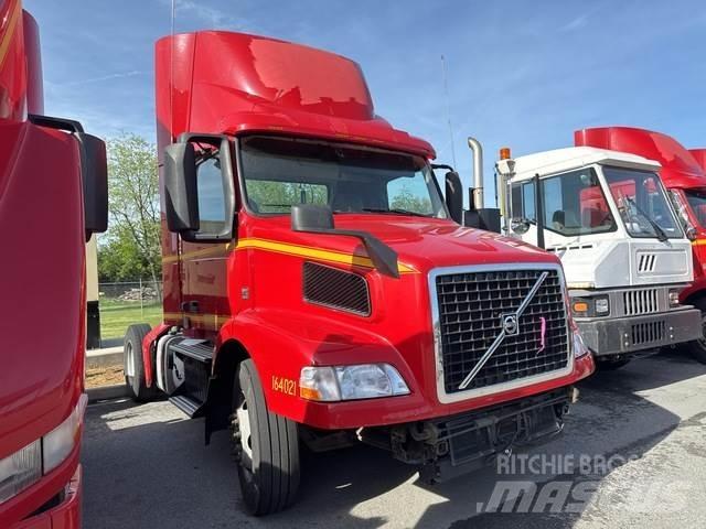 Volvo VNM42T Motrici e Trattori Stradali