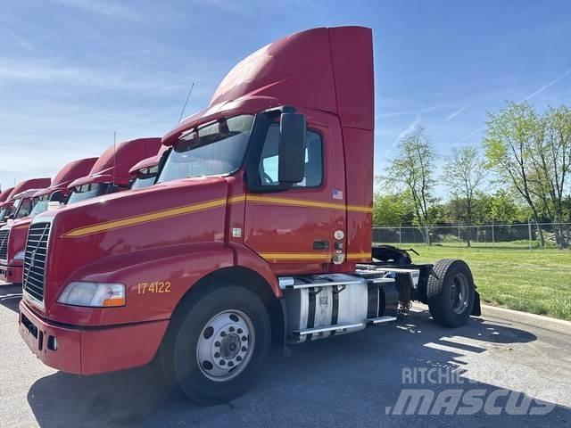 Volvo VNM42T Motrici e Trattori Stradali