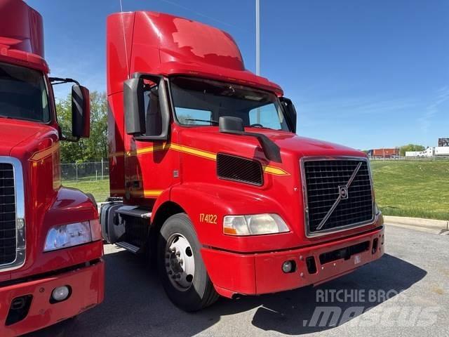 Volvo VNM42T Motrici e Trattori Stradali