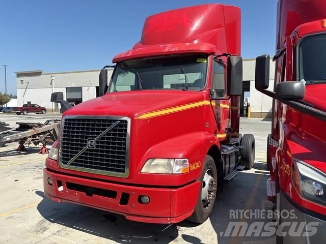 Volvo VNM42T Motrici e Trattori Stradali