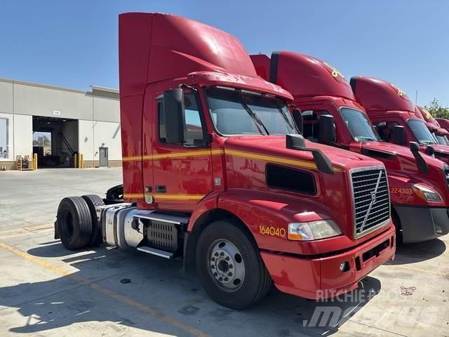 Volvo VNM42T Motrici e Trattori Stradali