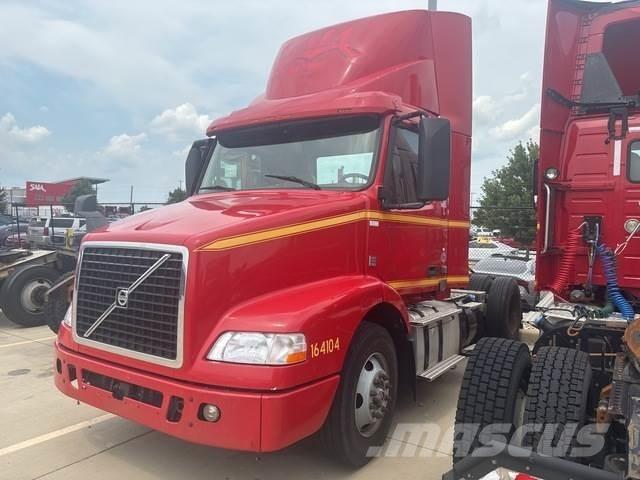 Volvo VNM42T Motrici e Trattori Stradali