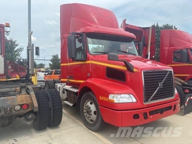 Volvo VNM42T Motrici e Trattori Stradali