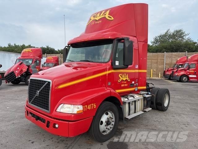 Volvo VNM42T Motrici e Trattori Stradali