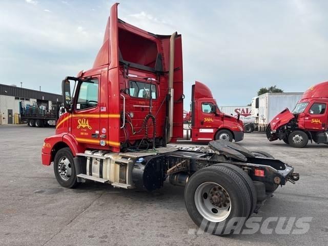 Volvo VNM42T Motrici e Trattori Stradali