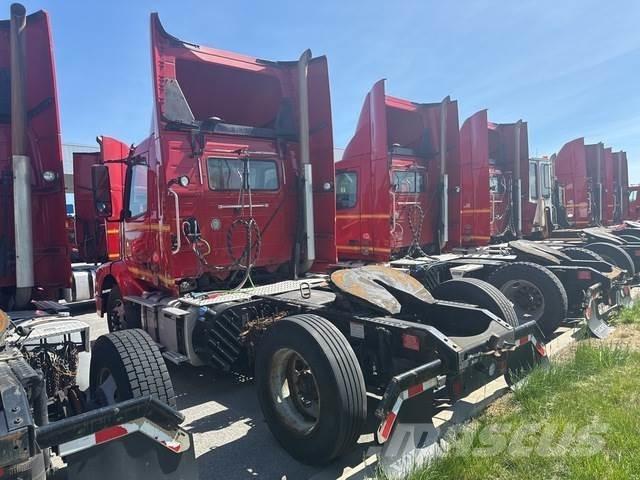 Volvo VNM42T Motrici e Trattori Stradali