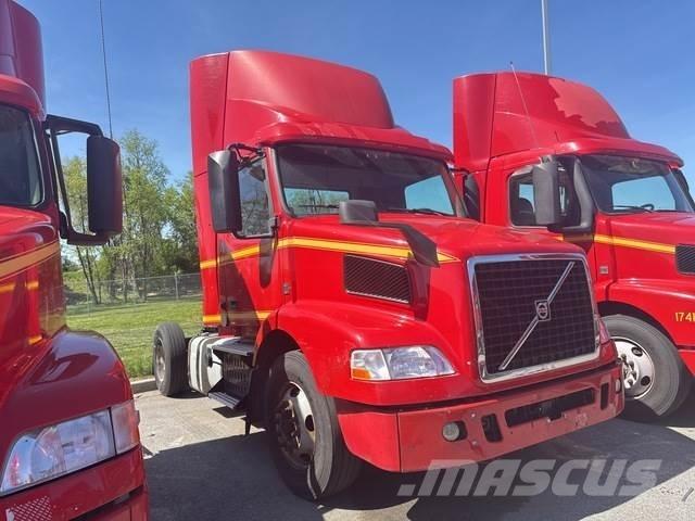 Volvo VNM42T Motrici e Trattori Stradali