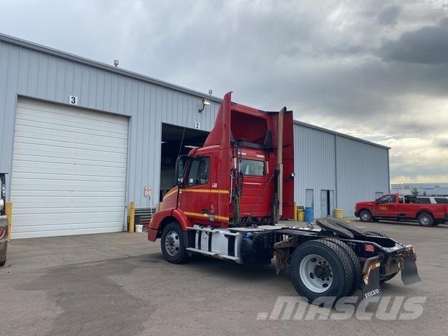 Volvo VNM42T Motrici e Trattori Stradali