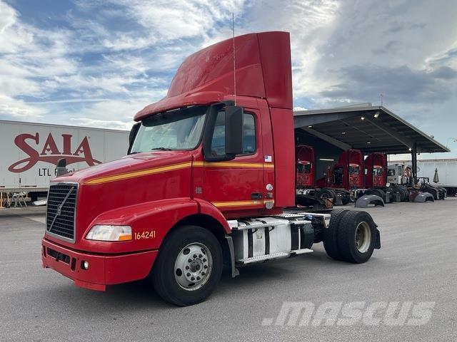 Volvo VNM42T Motrici e Trattori Stradali