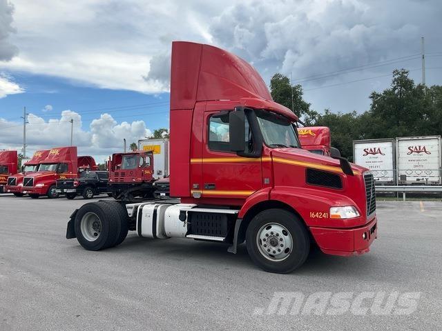 Volvo VNM42T Motrici e Trattori Stradali