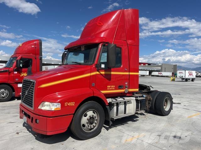 Volvo VNM42T Motrici e Trattori Stradali