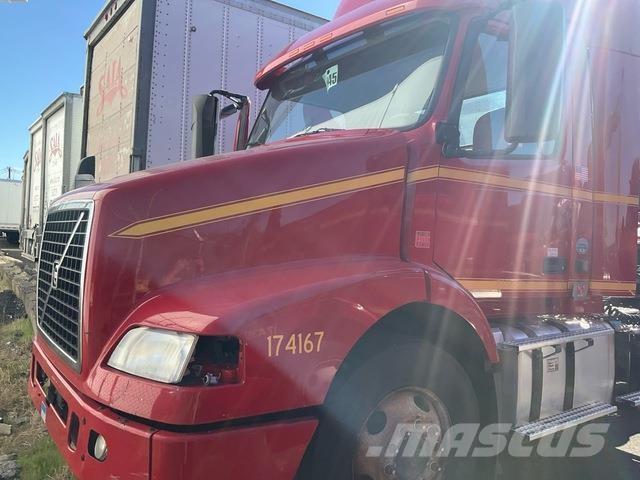 Volvo VNM42T Motrici e Trattori Stradali