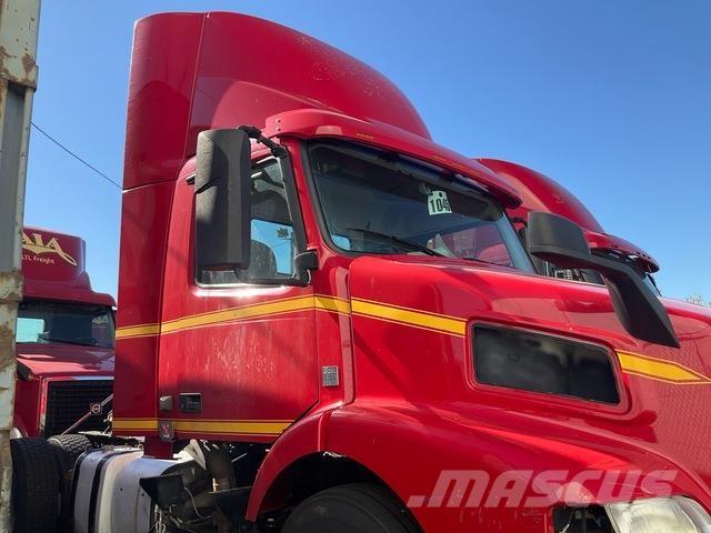 Volvo VNM42T Motrici e Trattori Stradali