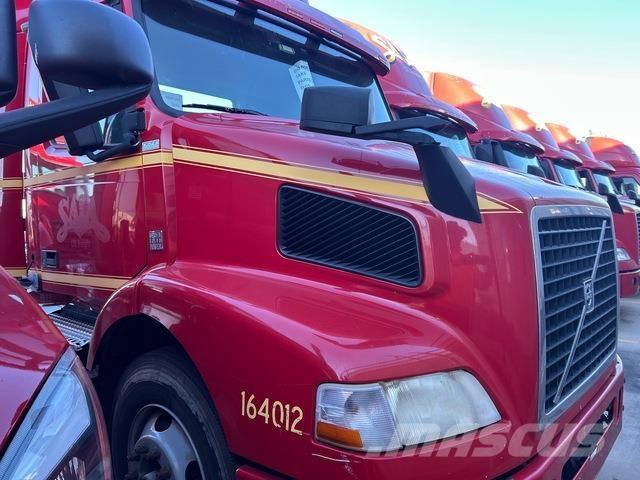 Volvo VNM42T Motrici e Trattori Stradali