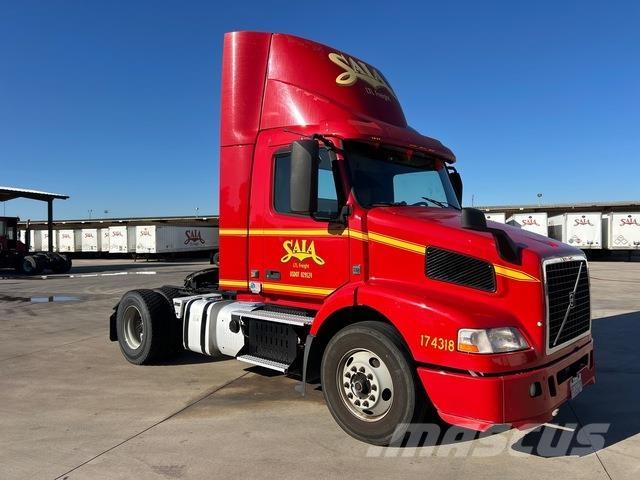 Volvo VNM42T Motrici e Trattori Stradali