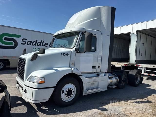 Volvo VNM64T Motrici e Trattori Stradali