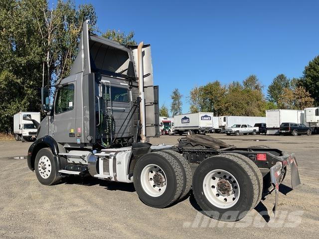 Volvo VNR 300 Motrici e Trattori Stradali