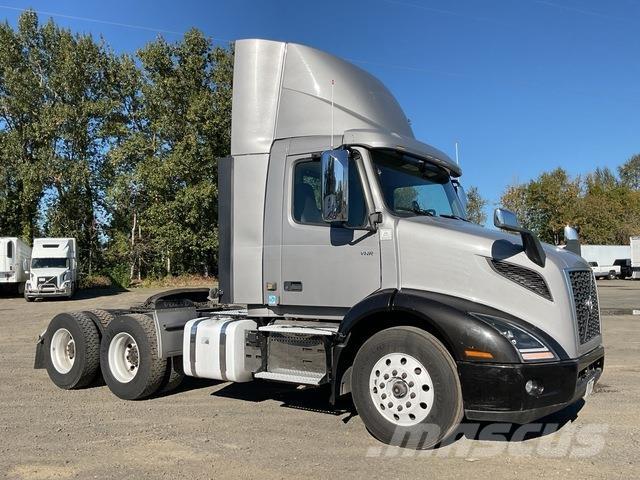 Volvo VNR 300 Motrici e Trattori Stradali