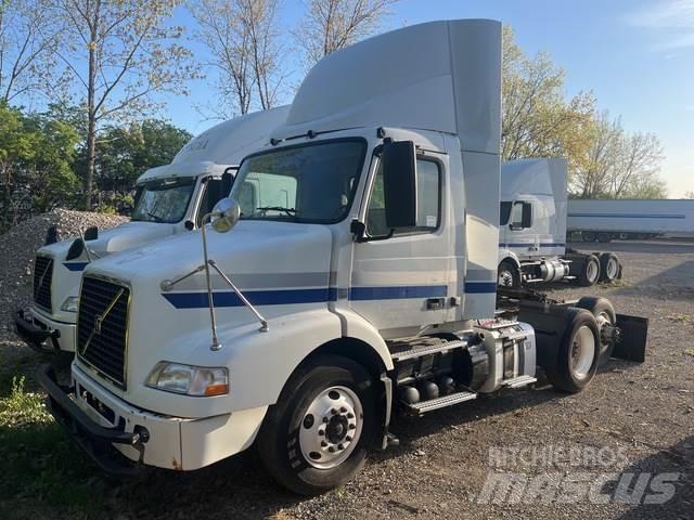 Volvo VNR64T Motrici e Trattori Stradali