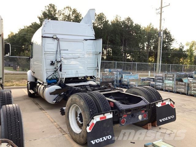 Volvo VNR64T Motrici e Trattori Stradali