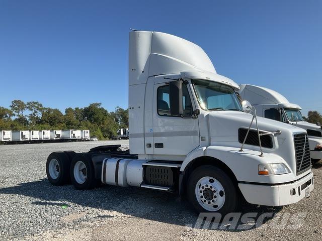 Volvo VNR64T Motrici e Trattori Stradali