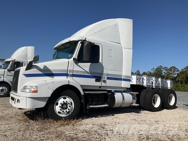 Volvo VNR64T Motrici e Trattori Stradali