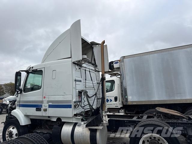 Volvo VNR64T Motrici e Trattori Stradali