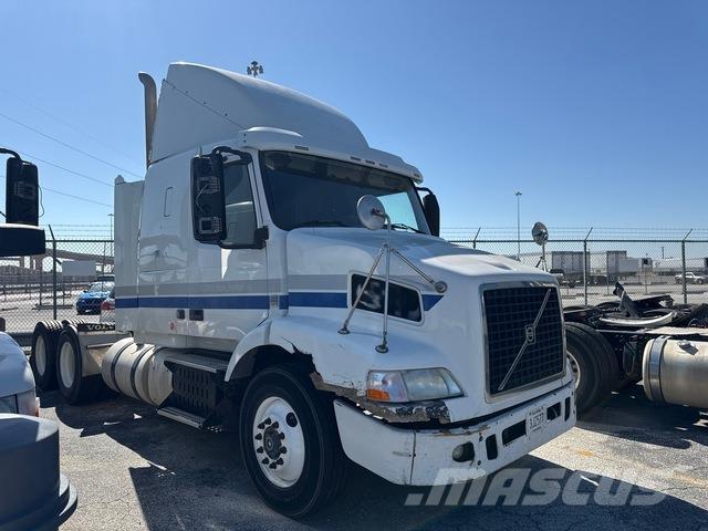 Volvo VNR64T Motrici e Trattori Stradali