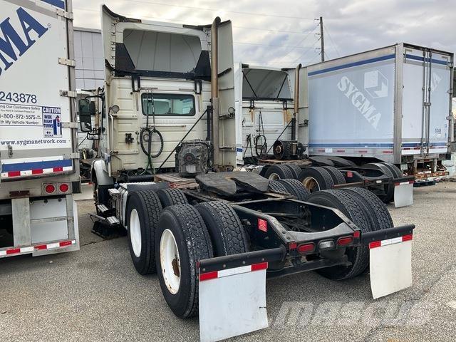 Volvo VNR64T Motrici e Trattori Stradali