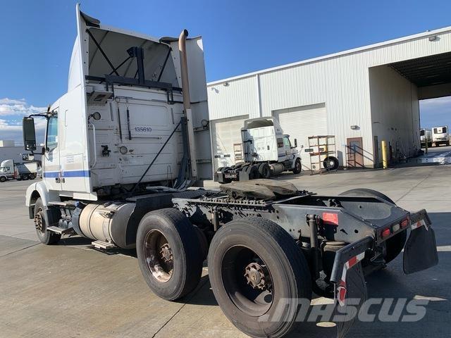 Volvo VNR64T Motrici e Trattori Stradali