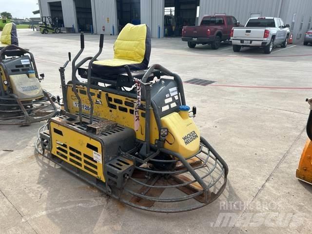Wacker Neuson  Spatole