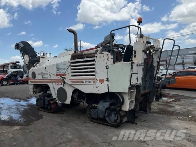 Wirtgen W1200F Fresa a freddo per asfalto