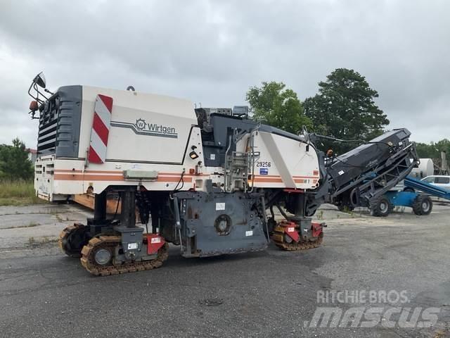 Wirtgen W150 Fresa a freddo per asfalto
