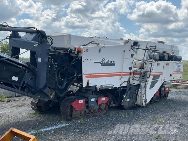 Wirtgen W2100 Fresa a freddo per asfalto