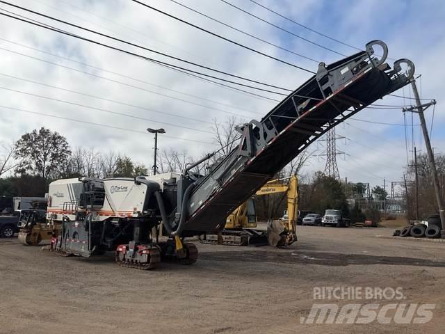 Wirtgen W250 Fresa a freddo per asfalto