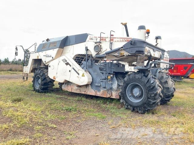 Wirtgen WR240 Compattatori da suolo