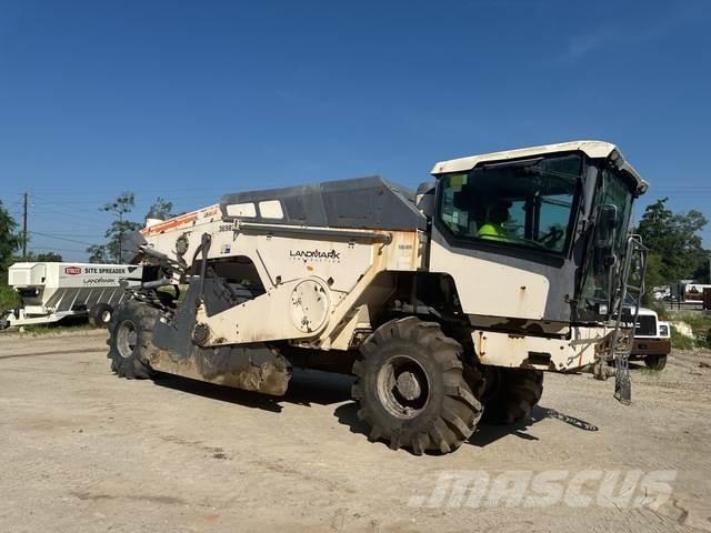 Wirtgen WR240i Compattatori da suolo
