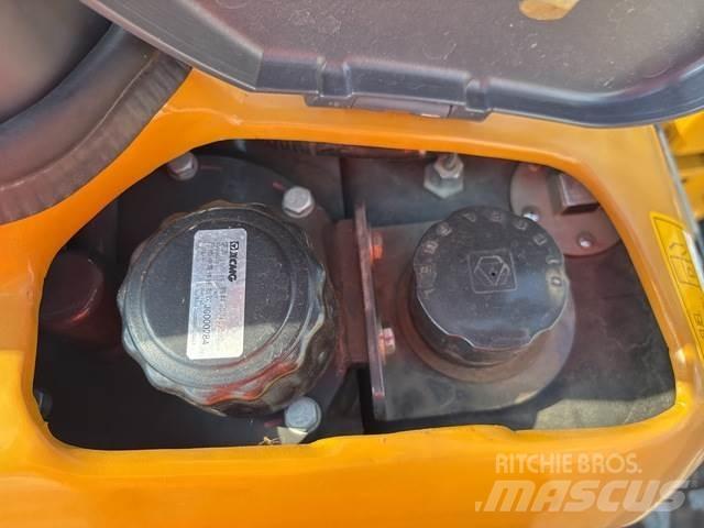 XCMG XE17U Miniescavatori