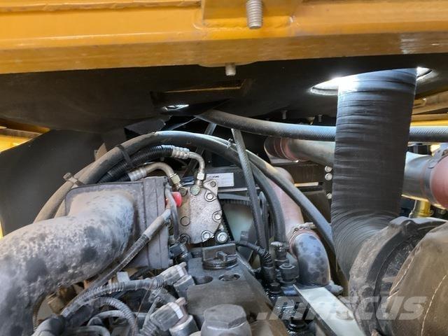 XCMG XGC130-I Gru cingolate