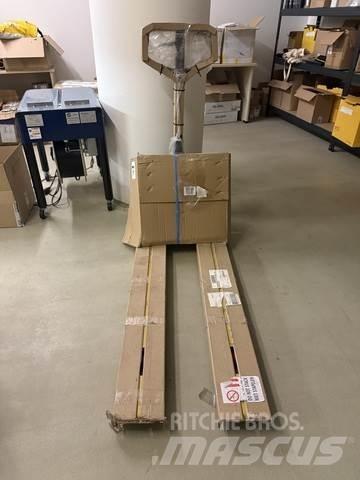Yale 1100 Costruzioni - Altro