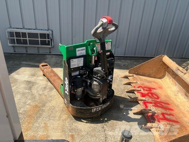 Yale MPB045VG Transpallet elettrici a timone