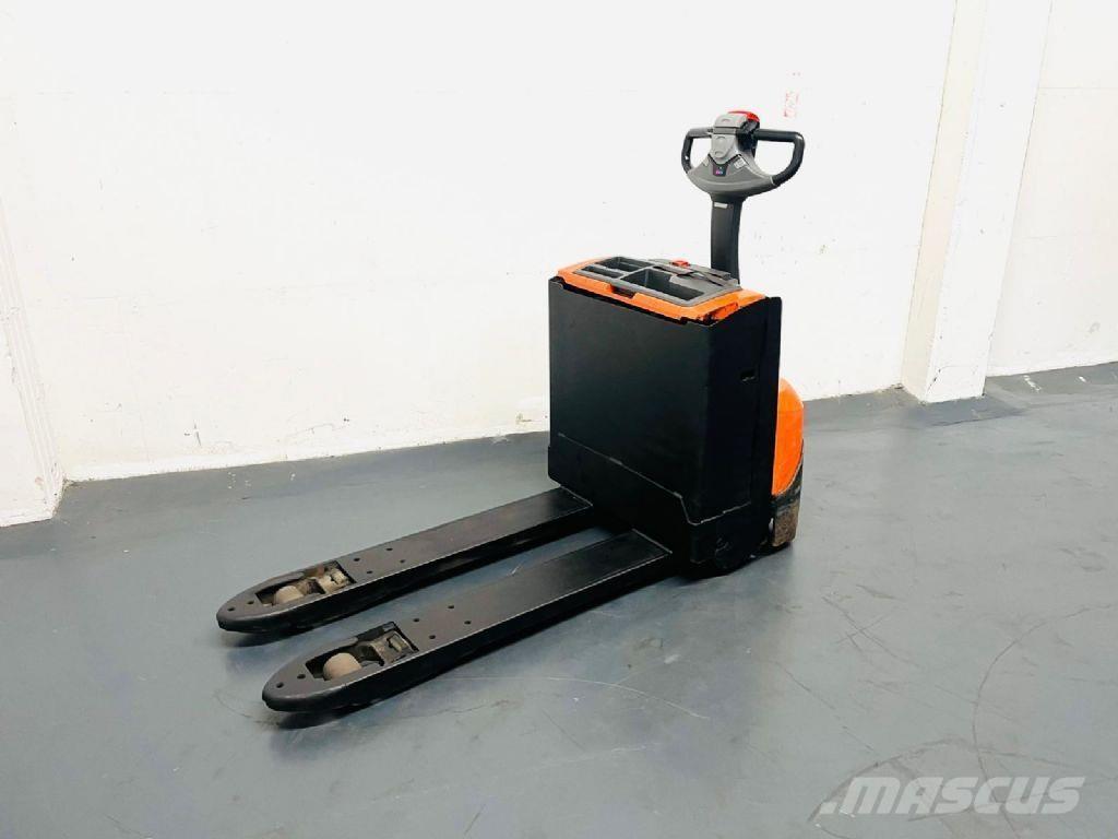 BT LWE 200 Transpallet manuale