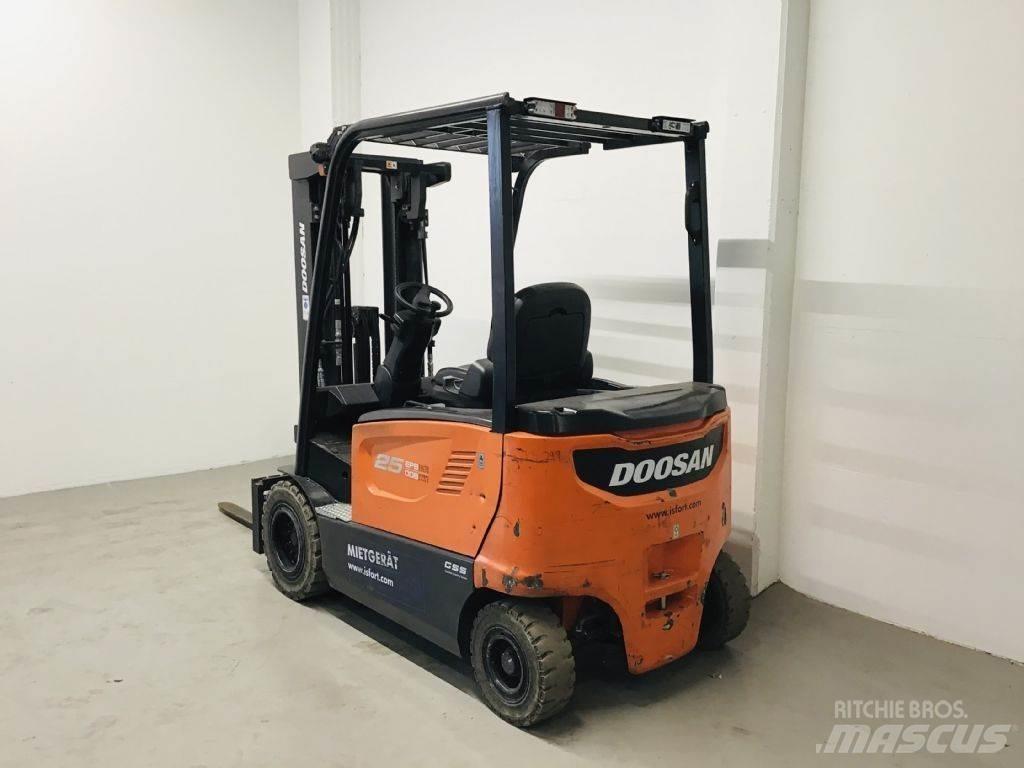 Doosan B25X-7 Carrelli elevatori elettrici