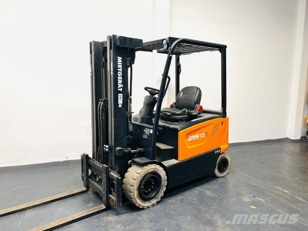 Doosan B25X-7 Plus Carrelli elevatori elettrici